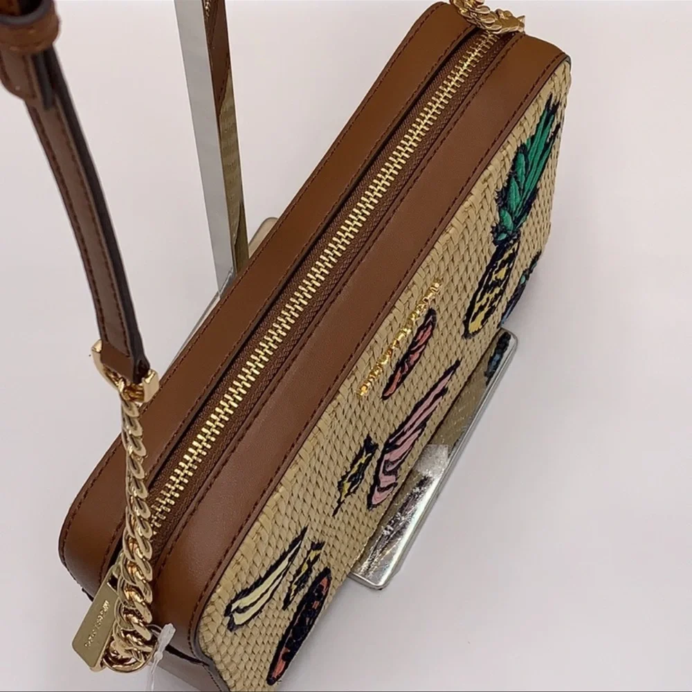 MICHAEL KORS ISLAND ESCAPE JSI LG EW CROSSBODY
